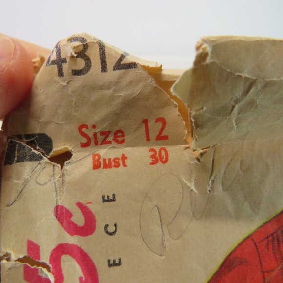 simplicity 4312 sewing pattern pajamas or Loose fit clothes(pants, shorts, top) - Picture 7 of 9